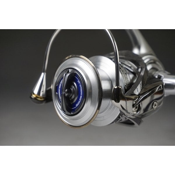 Daiwa Saltiga BJ 2017 4000 SH Olta Makinesi