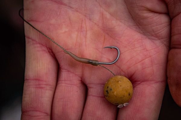 Fox Edges Long Line Alignas  Hook Size 6 - 1